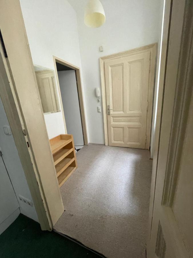 Volkstheater Apartment. Vienne Extérieur photo